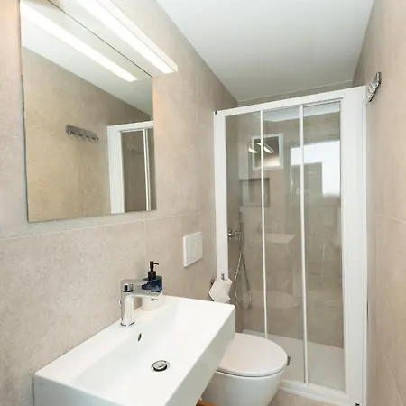 Casa de hóspedes Alibi B11