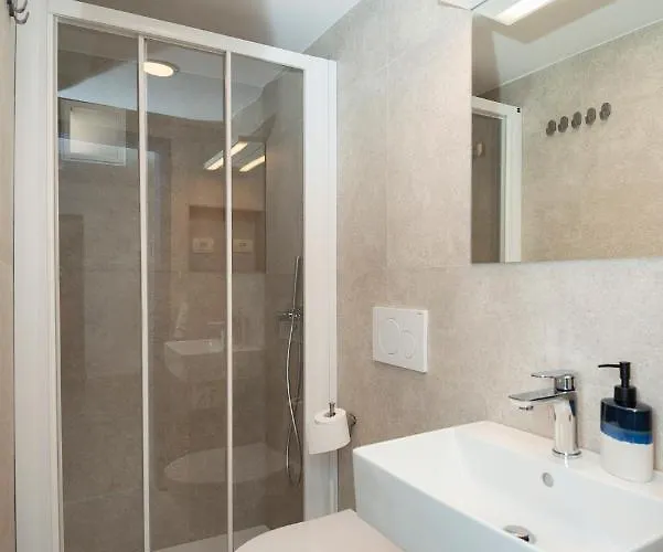 Guest house Alibi B11